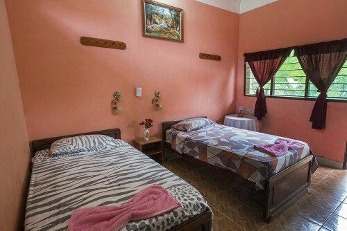 Hostal Santa Ana รัวเรนาบาเก ภายนอก รูปภาพ